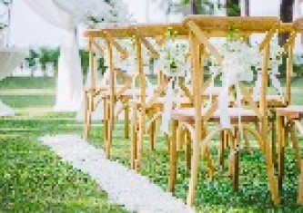 Canva_-_Wedding_chair_klein